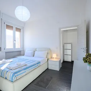 https://apt-station-city-center.emilia-romagnahotels.net